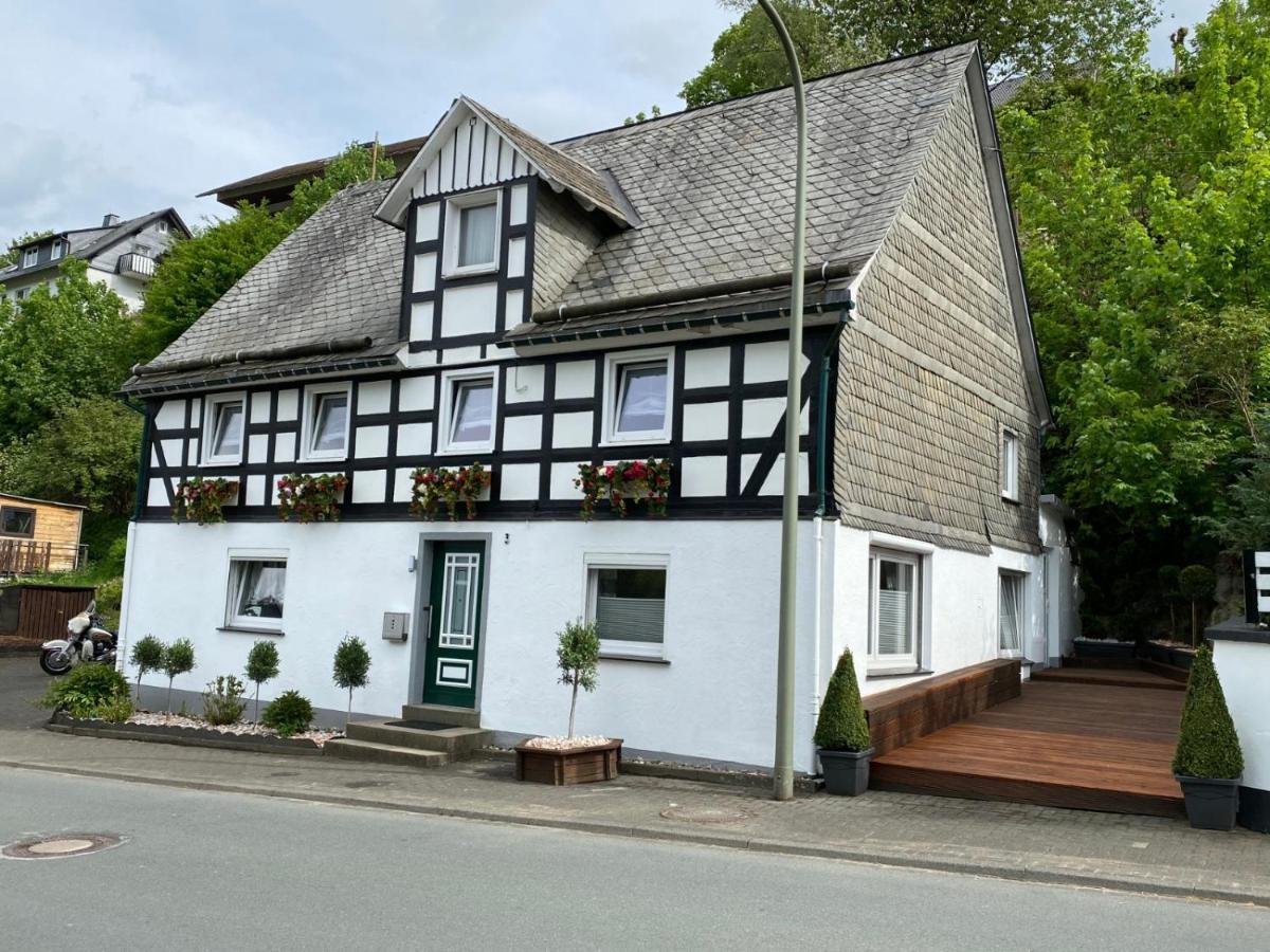 Ferienhaus Sauerland-Traeume Schmallenberg Exterior photo
